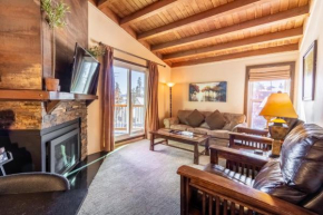 Treehouse #305, Building D by Summit County Mountain Retreats Silverthorne